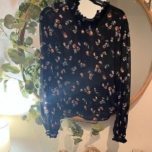 Floral blouse sz large